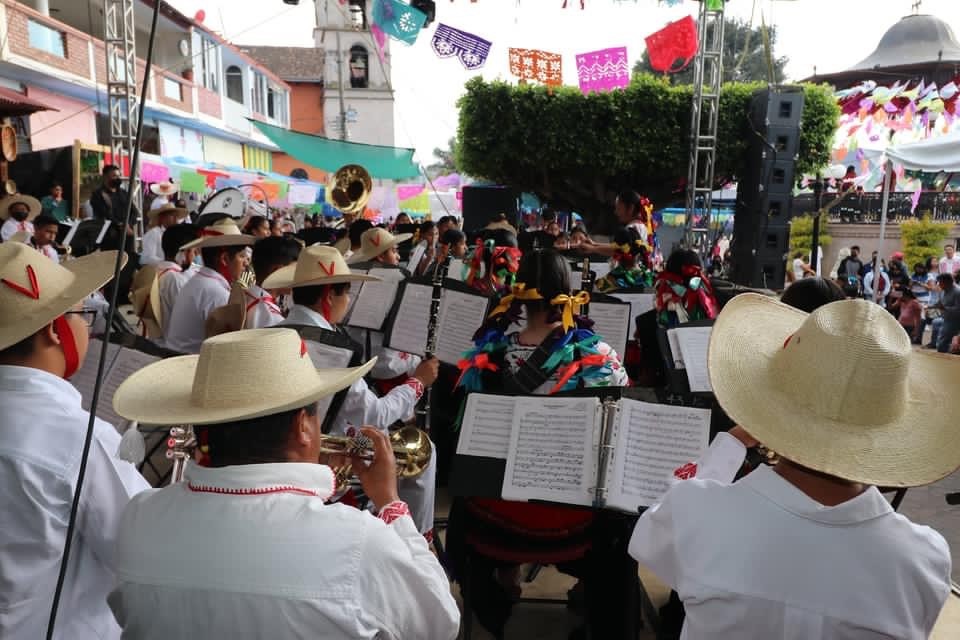 Semillero Creativo de Banda sinfónica comunitaria de Tingambato 